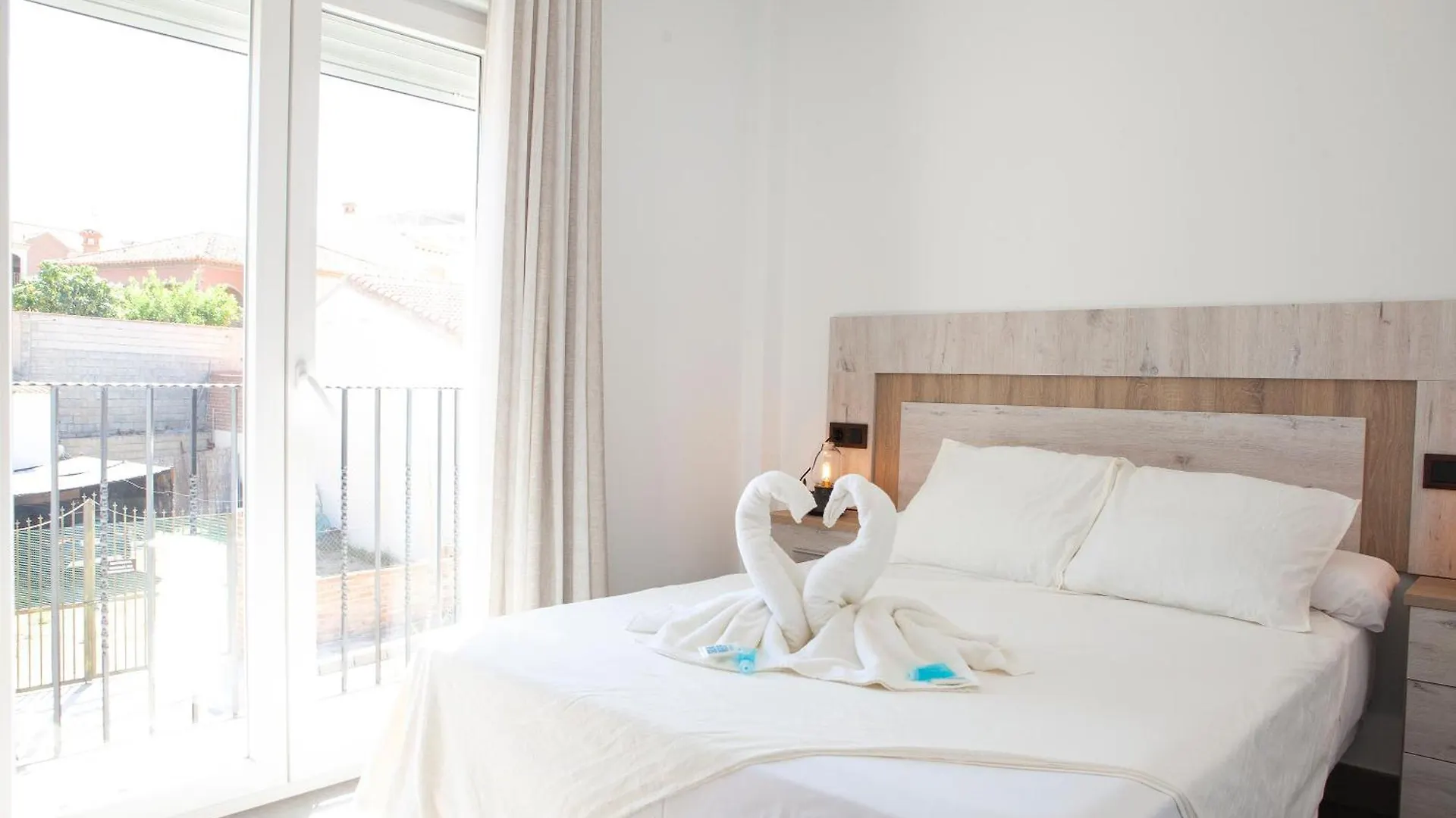 Apartamentos El Chorrilllo Almayate Bajo