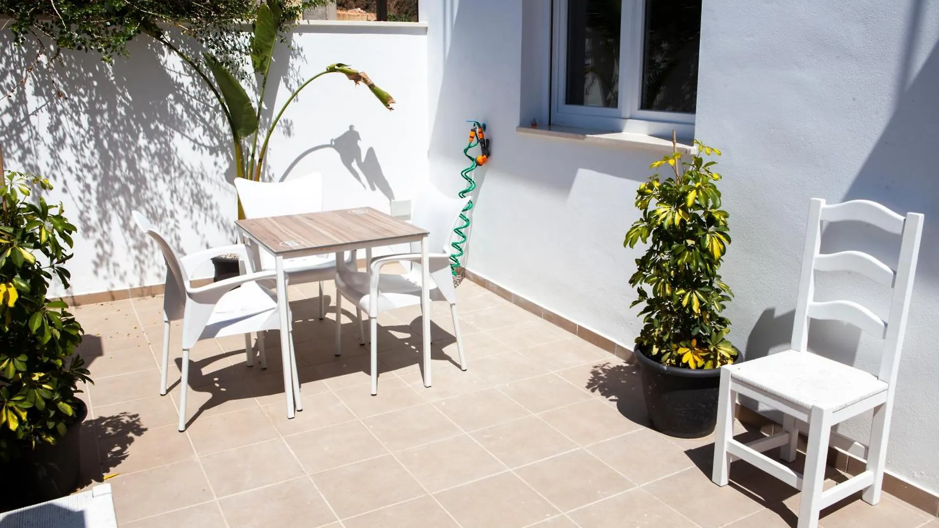 Apartamentos El Chorrilllo Almayate Bajo Apartment