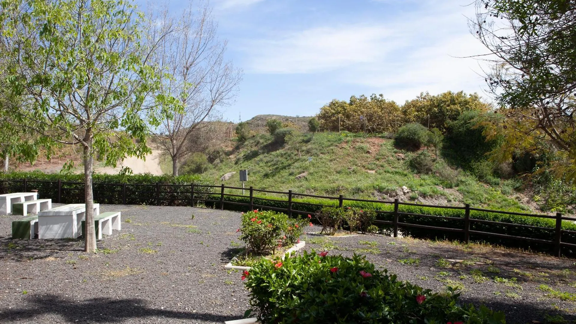 Apartamentos El Chorrilllo Almayate Bajo