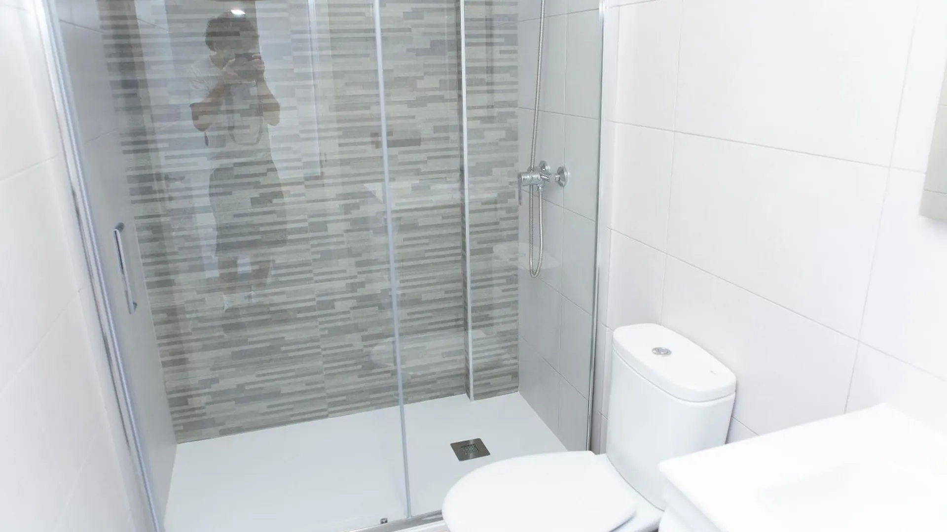 Apartamentos El Chorrilllo Almayate Bajo Spagna